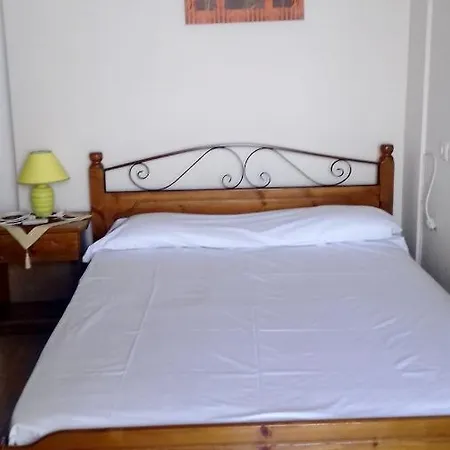 3 Bedrooms House At 100 M Away From The Beach With Sea View And Furnished Balcony 度假居 *
