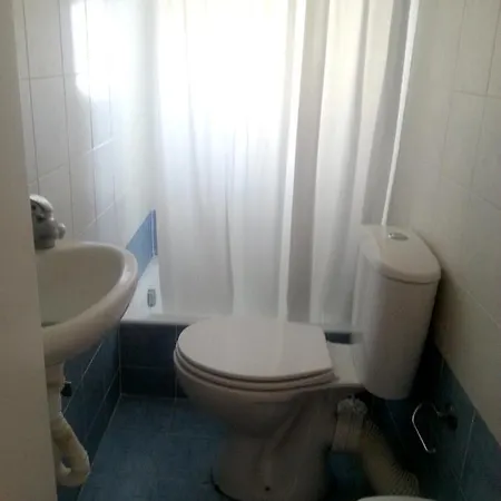 3 Bedrooms House At 100 M Away From The Beach With Sea View And Furnished Balcony *
